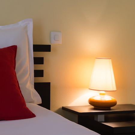 Hotel The Originals Pic Epeiche Montbazon Luaran gambar